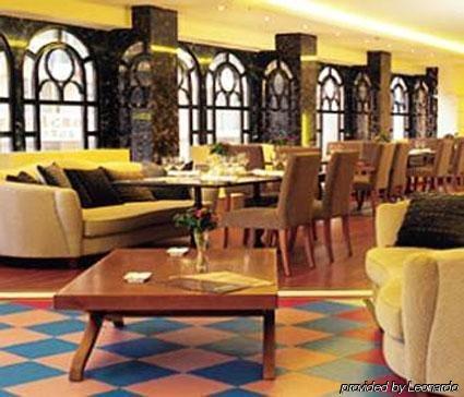 Hotel 2Fashion House Atina Restoran fotoğraf